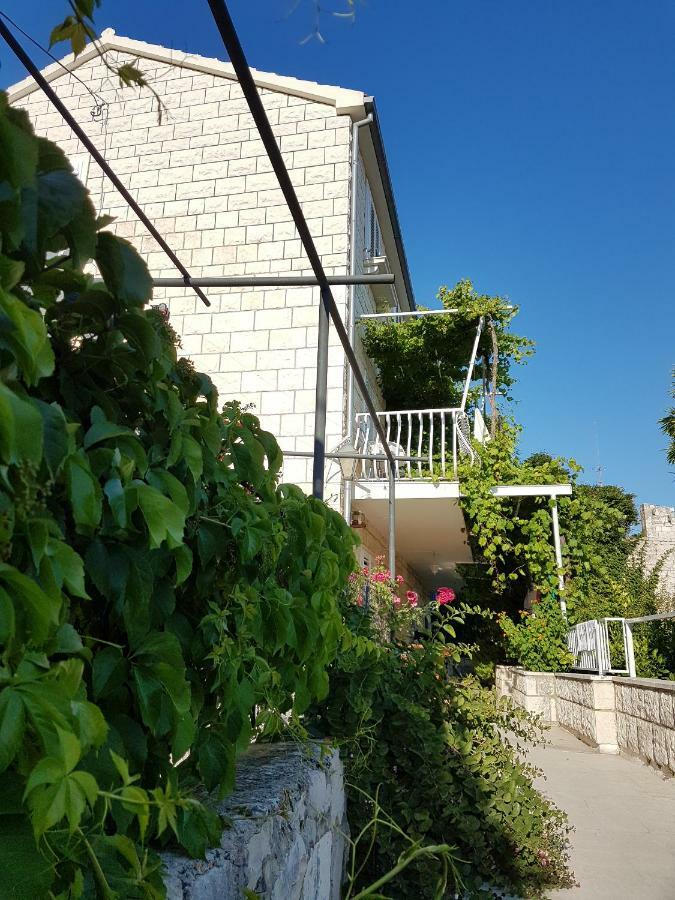 Apartment Danica Hvar Town Exterior photo